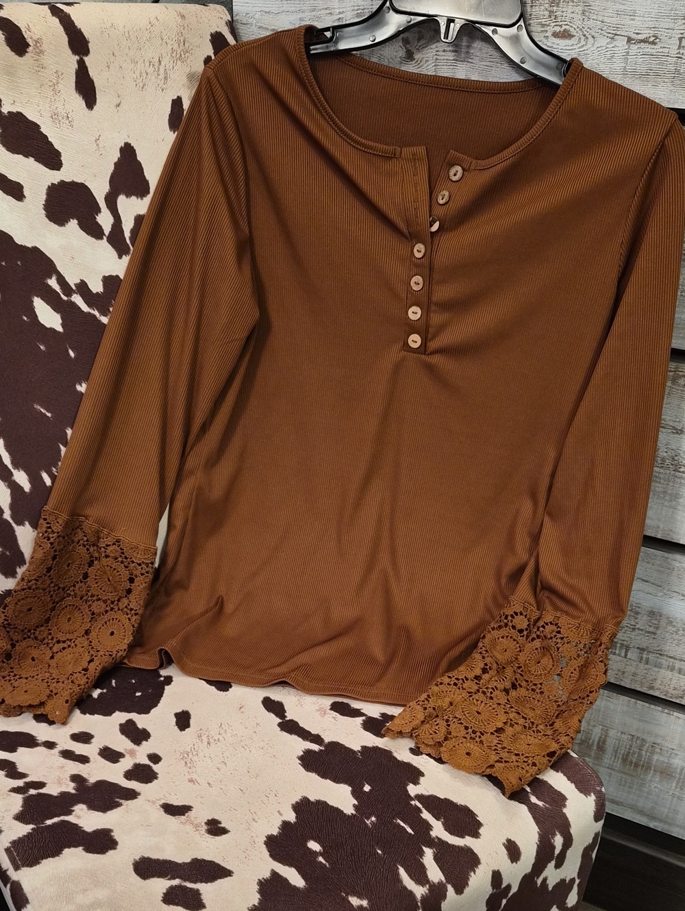 💕Brown Lace Cuffed Henley Top💕